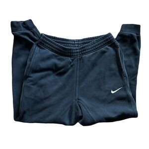 Nike Men's Slim Fit Cotton Black Tapered Jogger Sweatpants